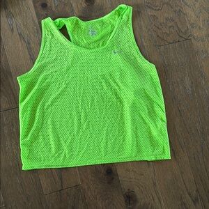 Nike Green Sleeveless Crop Tank Top